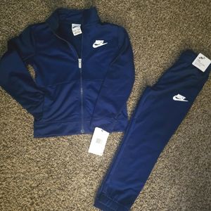 Boys Nike Fit